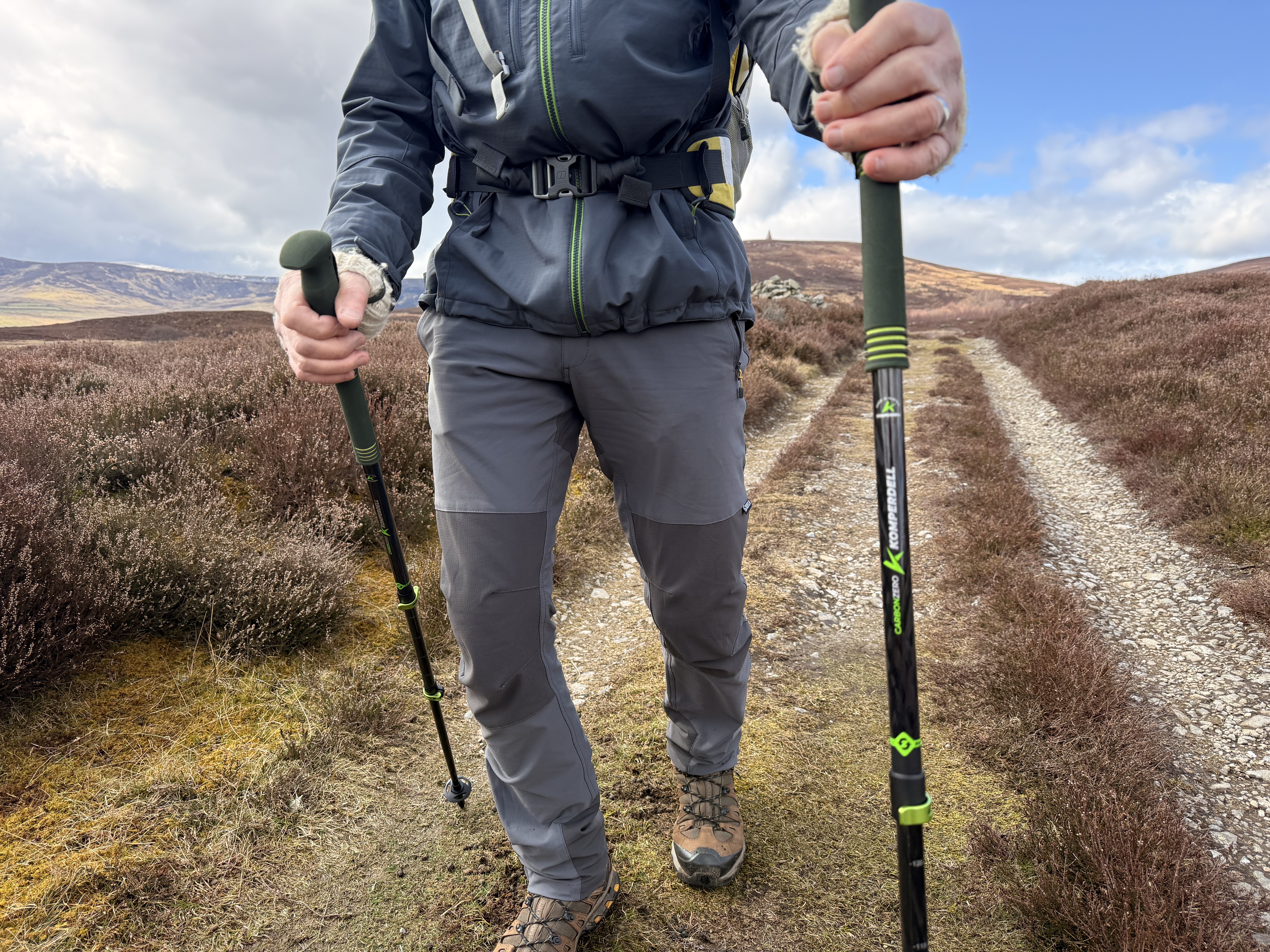 Komperdell Carbon Pro Zero Trekking Poles Review: Low Weight Without Compromising Durability